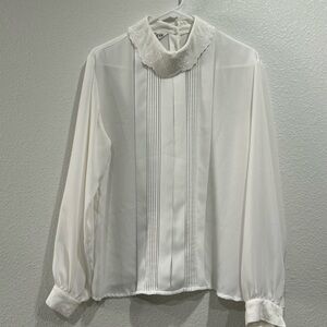 Jordan NY white long-sleeve blouse high neck pleated embroidered size 9/10